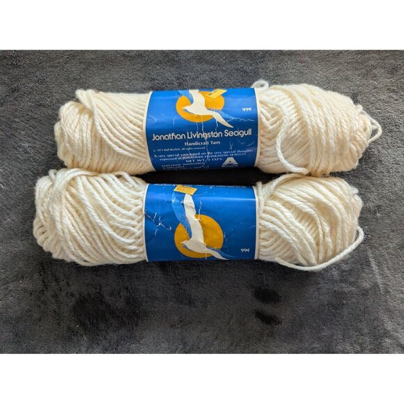 Jonathan Livingston Seagull Handicraft Acrylic Yarn Lot of 2 Skeins - 805 White - Picture 1 of 3
